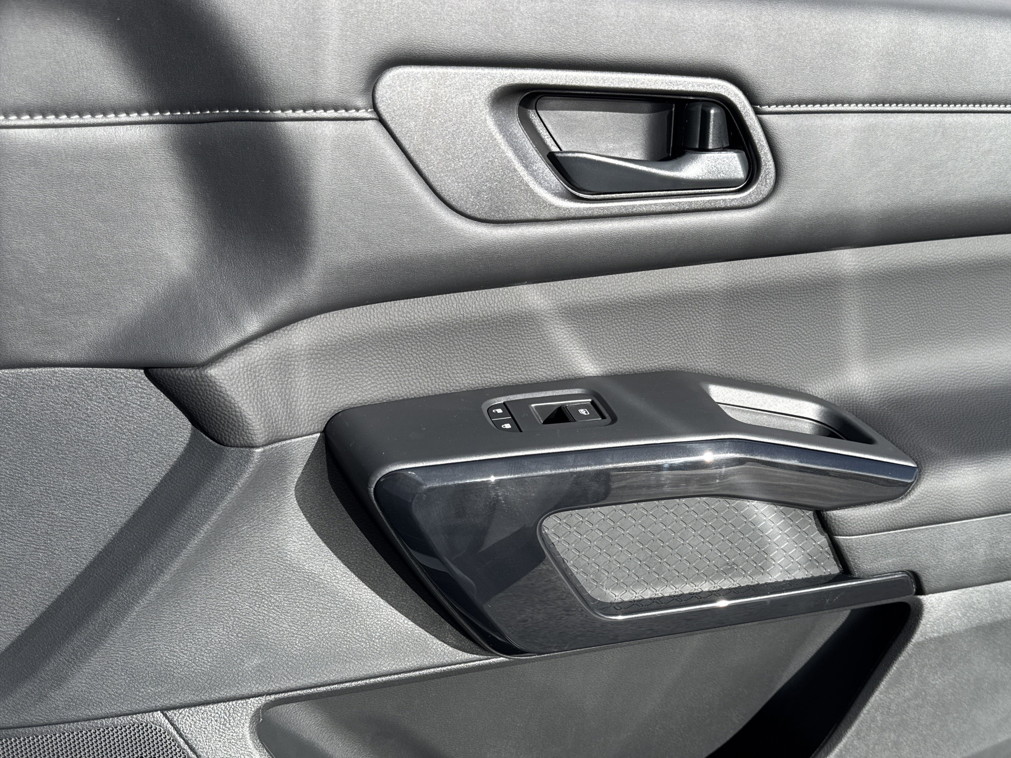 New 2026 Nissan Pathfinder SV AWD/4WD image 19