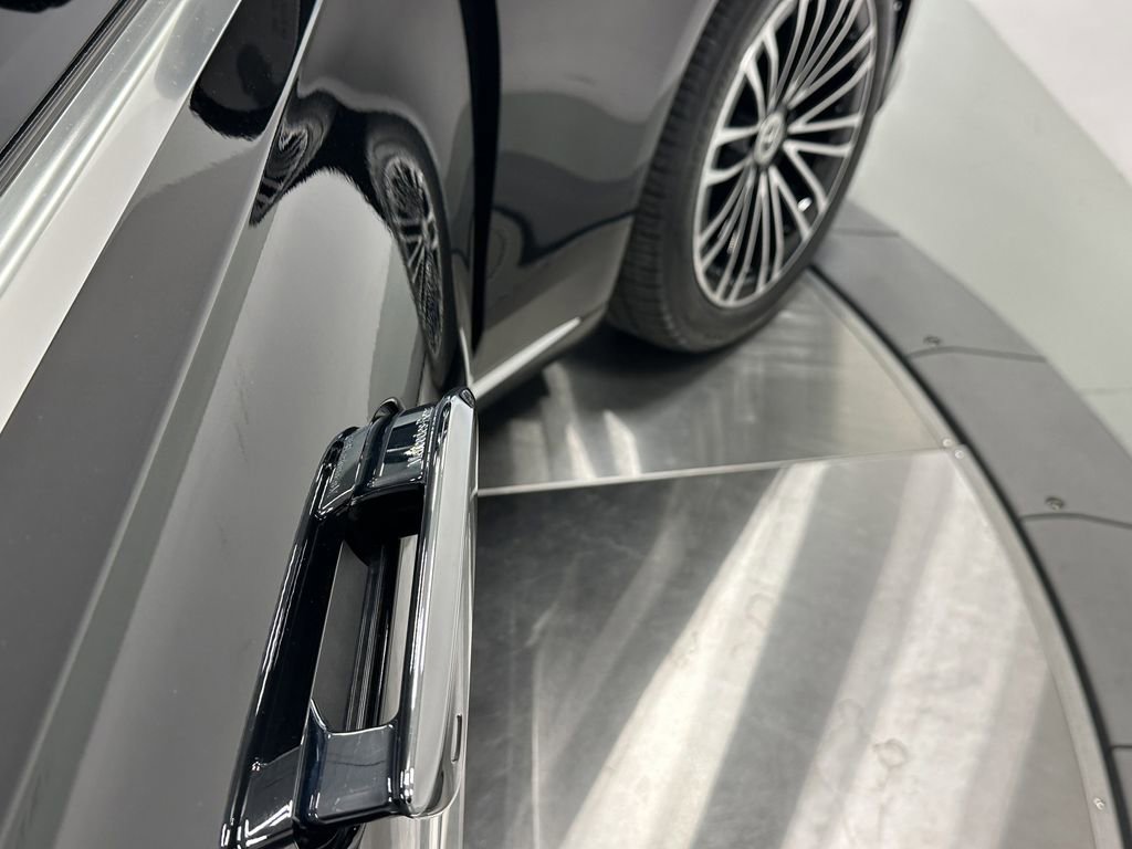 Certified 2025 Mercedes-Benz S 580e 4MATIC Sedan image 14