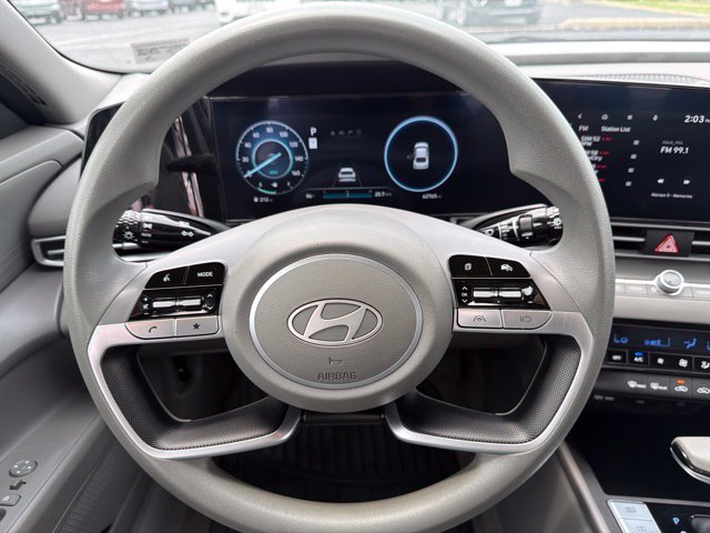 Used 2024 Hyundai Elantra SEL FWD image 12