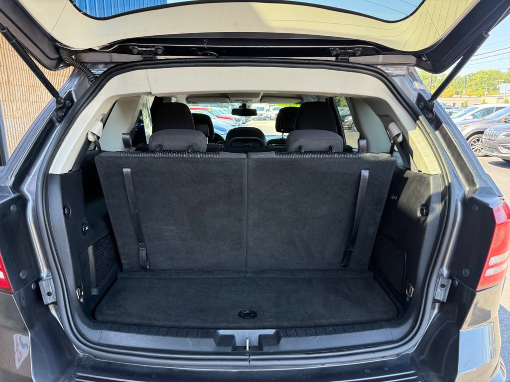 Used 2018 Dodge Journey SE w/ Connectivity Group FWD image 15
