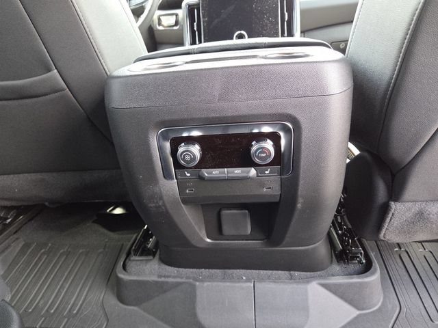 New 2026 GMC Yukon XL AT4 w/ AT4 Premium Package AWD/4WD image 27