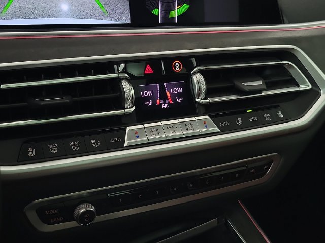 Used 2021 BMW X5 xDrive40i w/ M Sport Package AWD/4WD image 31