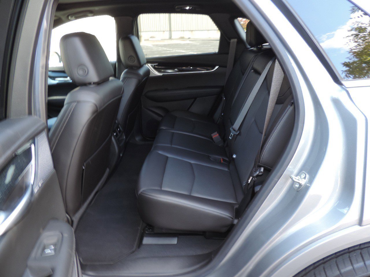 Certified 2025 Cadillac XT5 Premium Luxury image 17