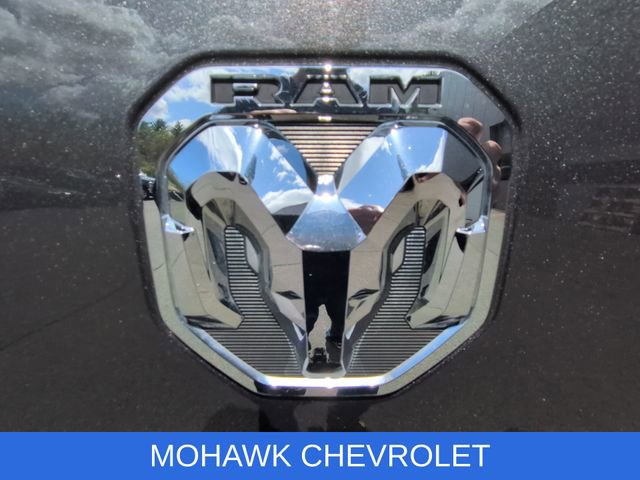Used 2024 RAM 2500 Laramie AWD/4WD image 32