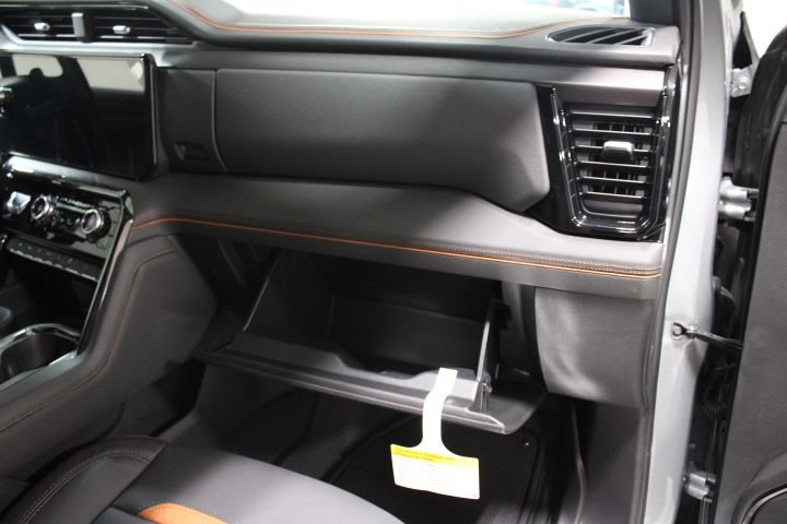 New 2026 GMC Sierra 1500 AT4 w/ Technology Package AWD/4WD image 29