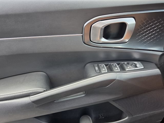 Used 2023 Kia Sorento S FWD image 20