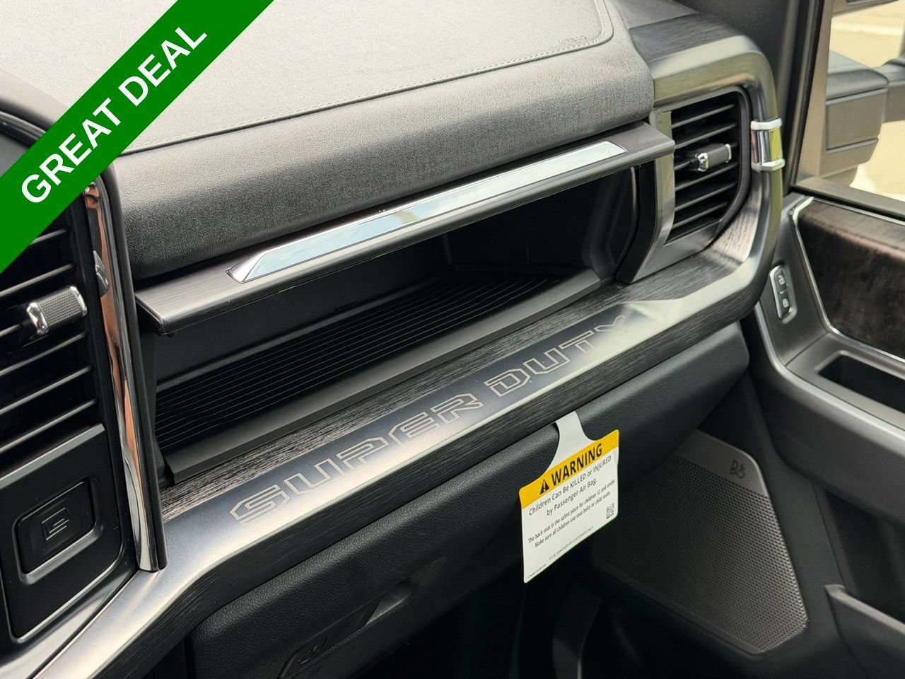 Used 2025 Ford F250 Lariat AWD/4WD image 27