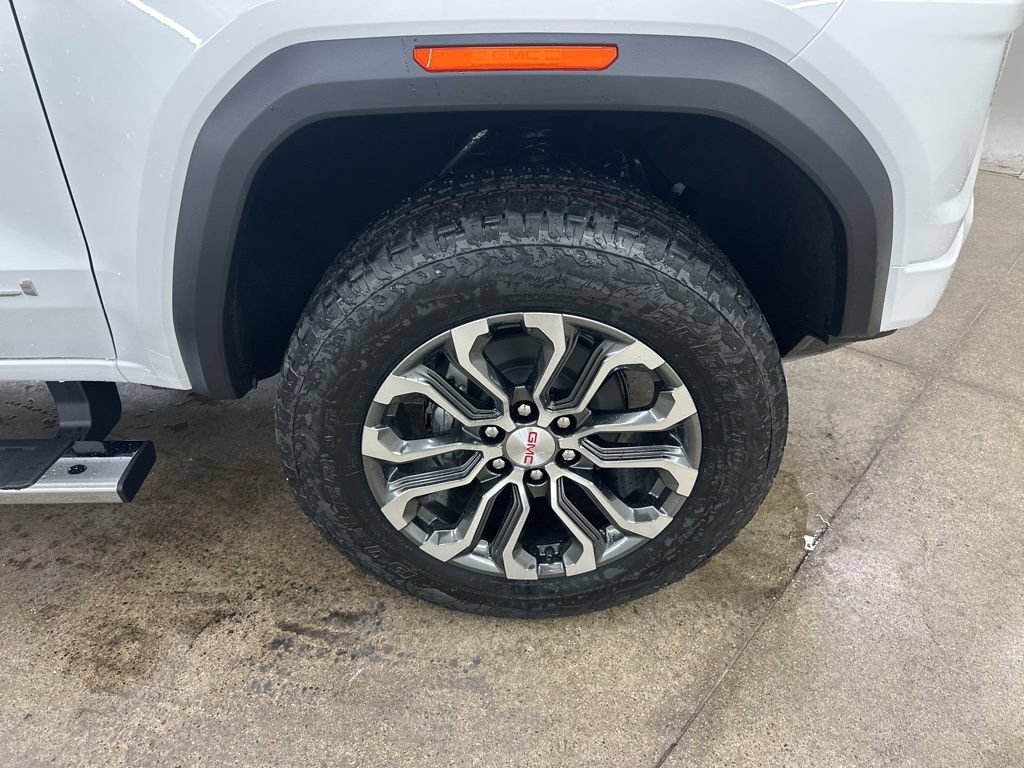 New 2026 GMC Canyon Denali AWD/4WD image 16
