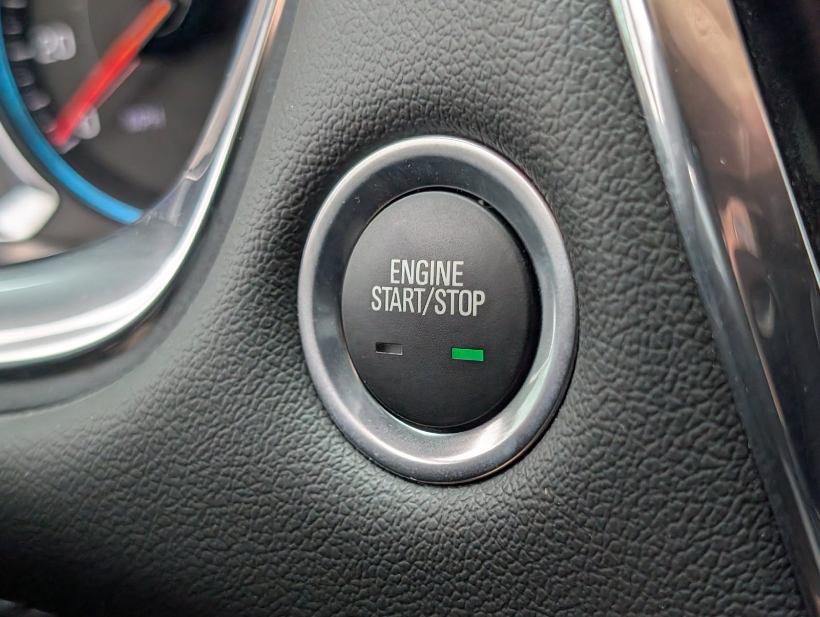 Used 2023 Chevrolet Traverse LT AWD/4WD image 27