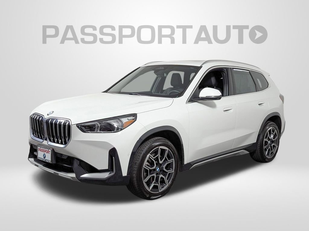 Used 2025 BMW X1 xDrive28i w/ Technology Package image 1