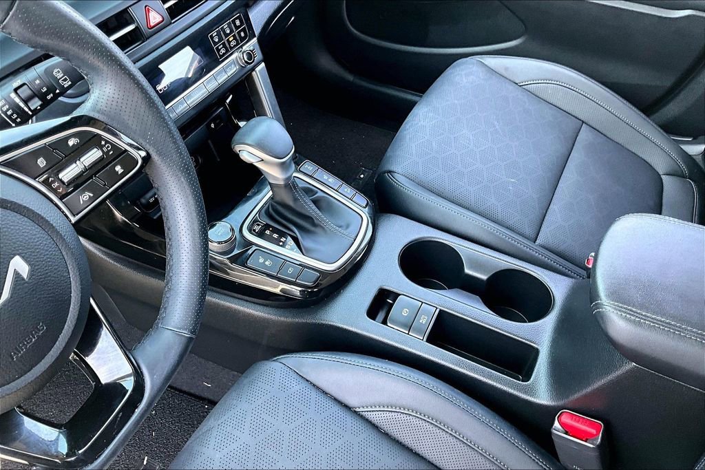 Used 2024 Kia Seltos SX w/ SX Sunroof Package image 17