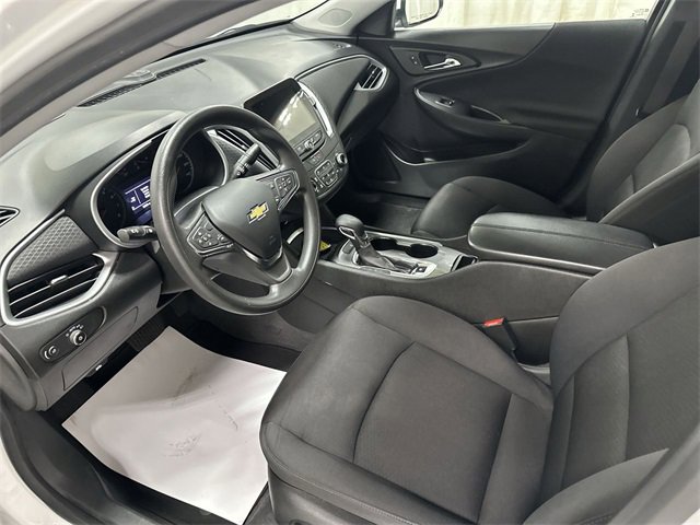Used 2023 Chevrolet Malibu LT image 14