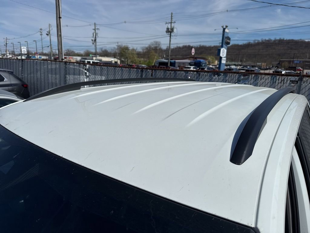 Used 2025 Volkswagen Atlas SE image 12