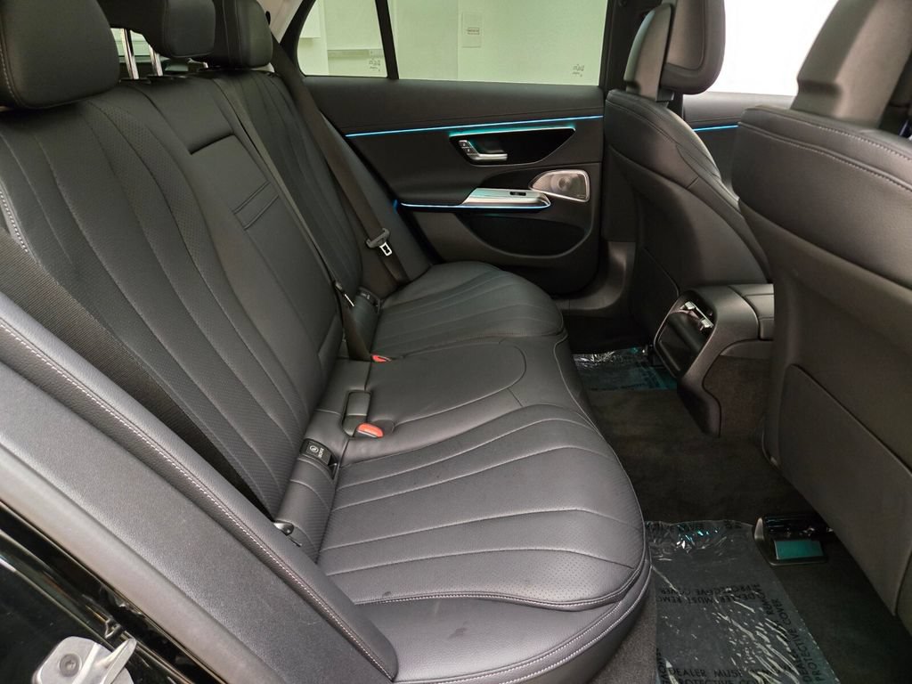 Used 2026 Mercedes-Benz E 450 4MATIC All-Terrain Wagon image 25