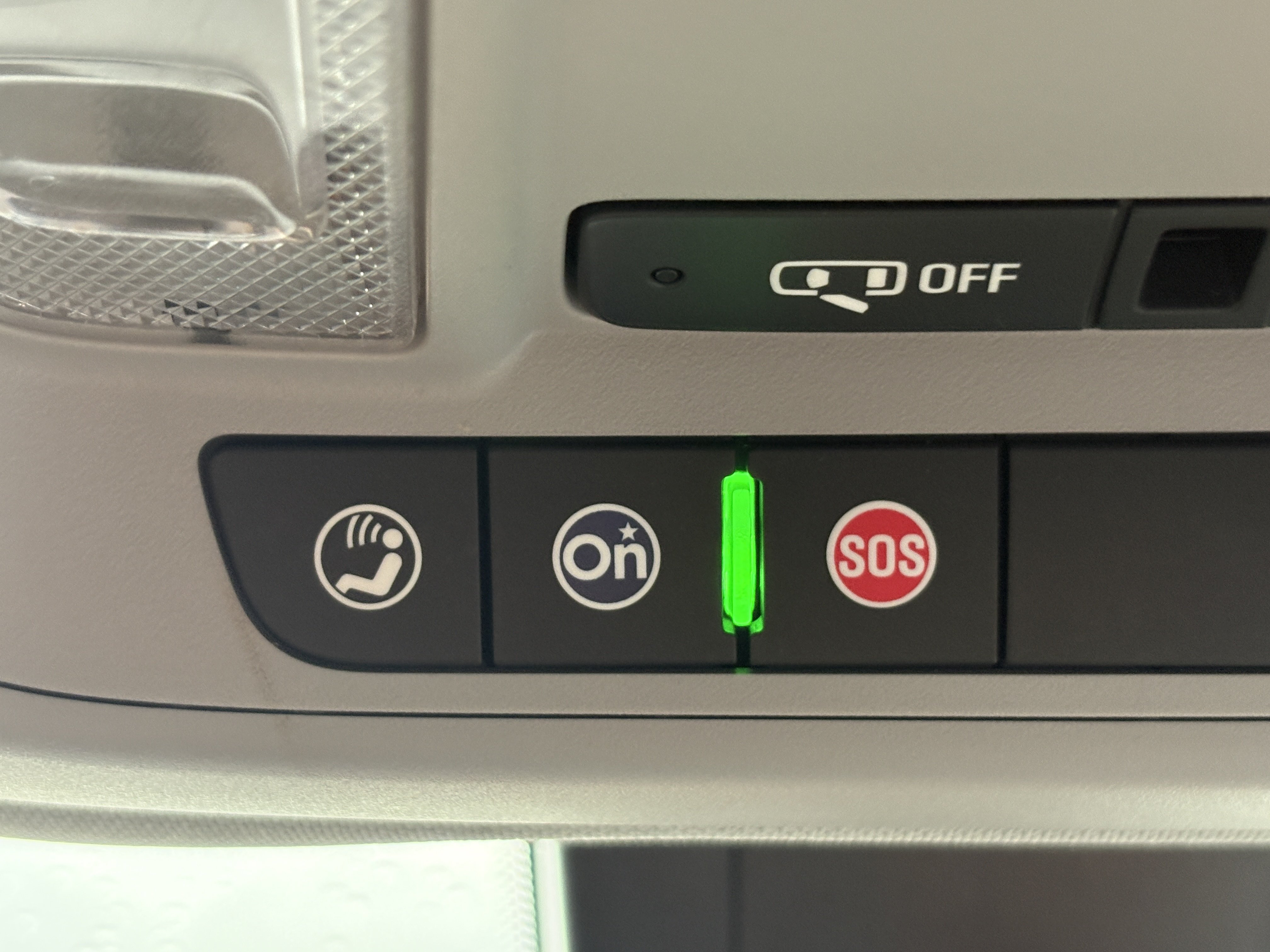 Used 2023 Chevrolet Equinox LS w/ Midnight Edition FWD image 23