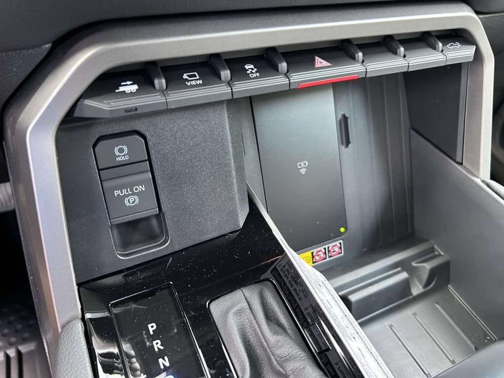 New 2026 Toyota Tundra Limited AWD/4WD image 24