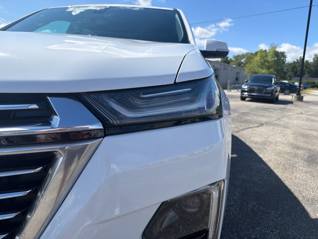 Used 2023 Chevrolet Traverse Premier AWD/4WD image 11