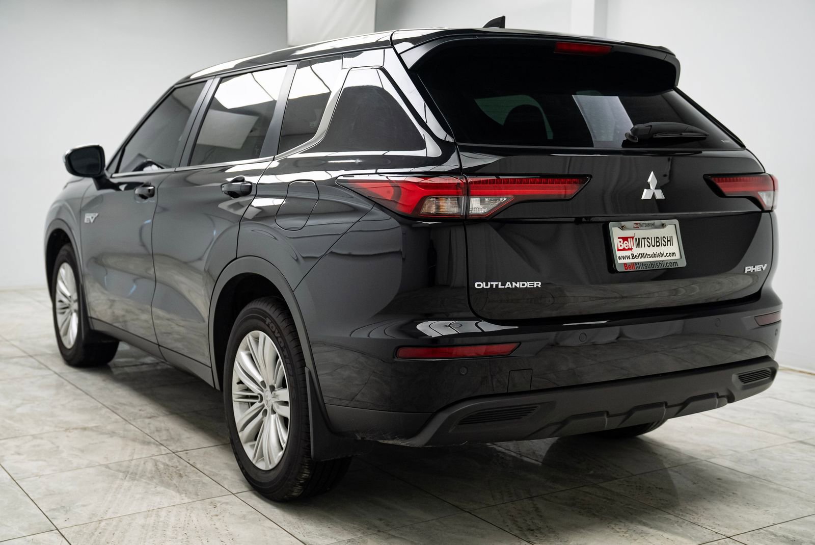 New 2026 Mitsubishi Outlander ES image 7