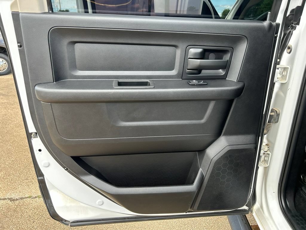Used 2017 RAM 2500 ST AWD/4WD image 12