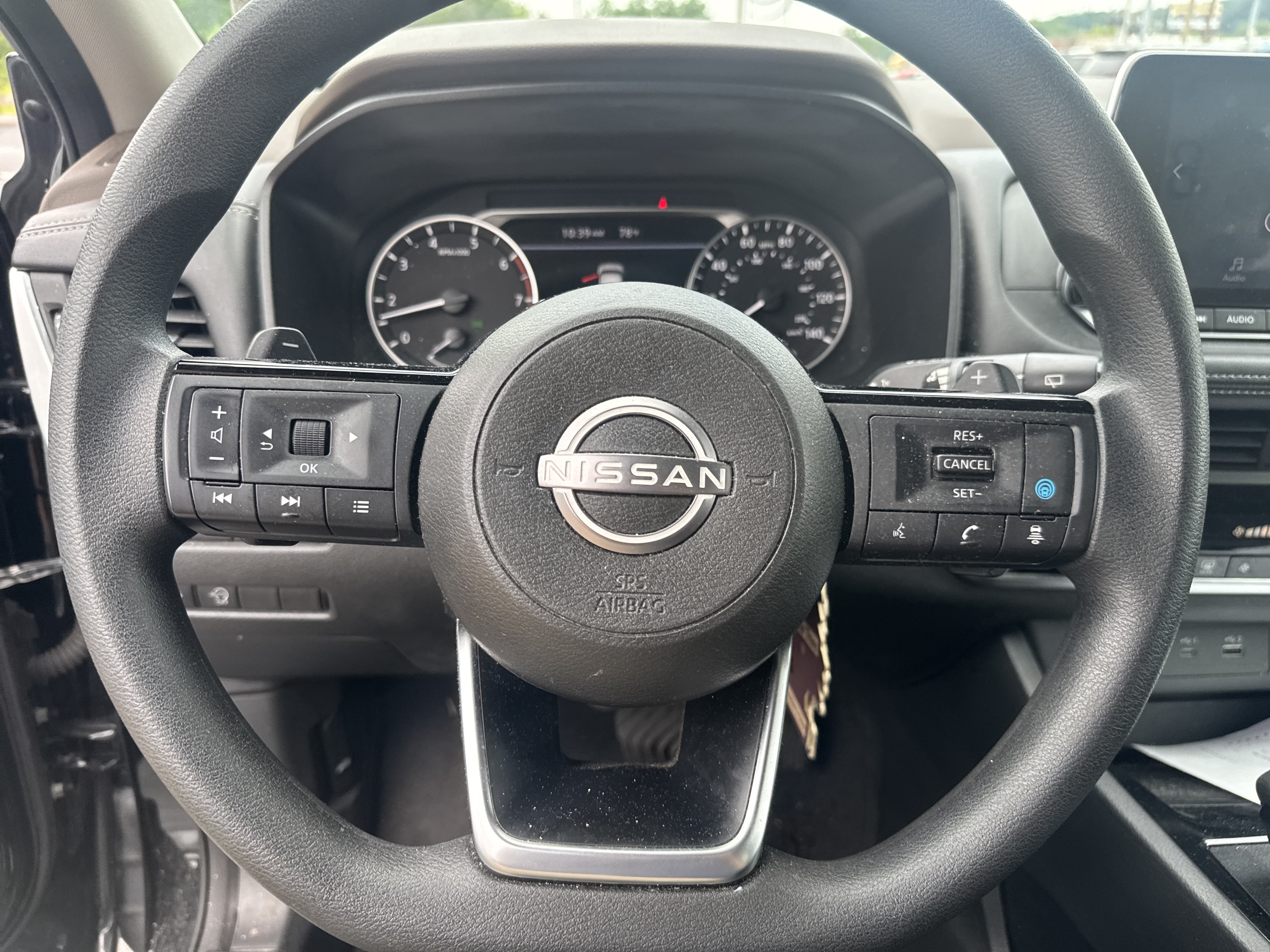 Used 2023 Nissan Rogue SV AWD/4WD image 17