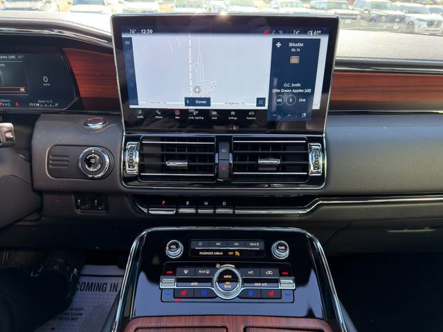 Used 2024 Lincoln Navigator Reserve AWD/4WD image 27