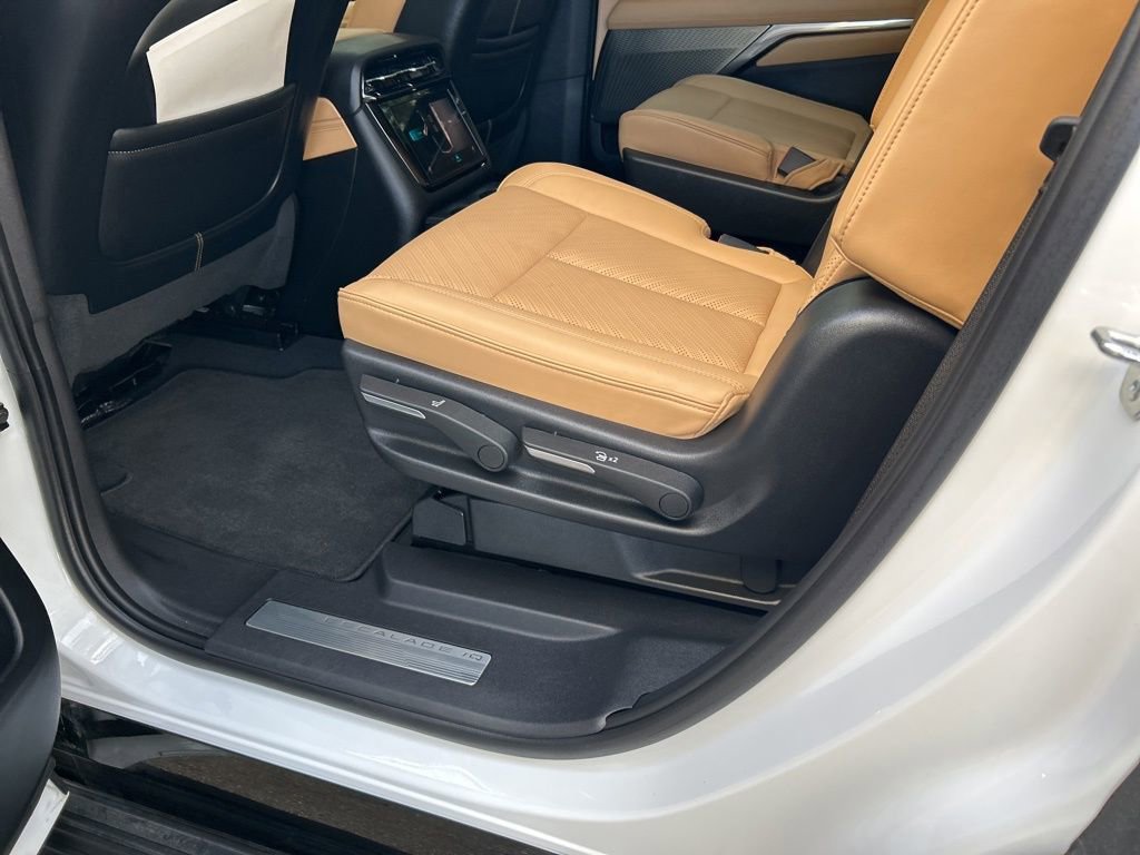 Used 2025 Cadillac Escalade IQ Sport 2 image 47