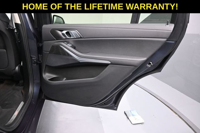 Used 2022 BMW X7 xDrive40i w/ Premium Package AWD/4WD image 49