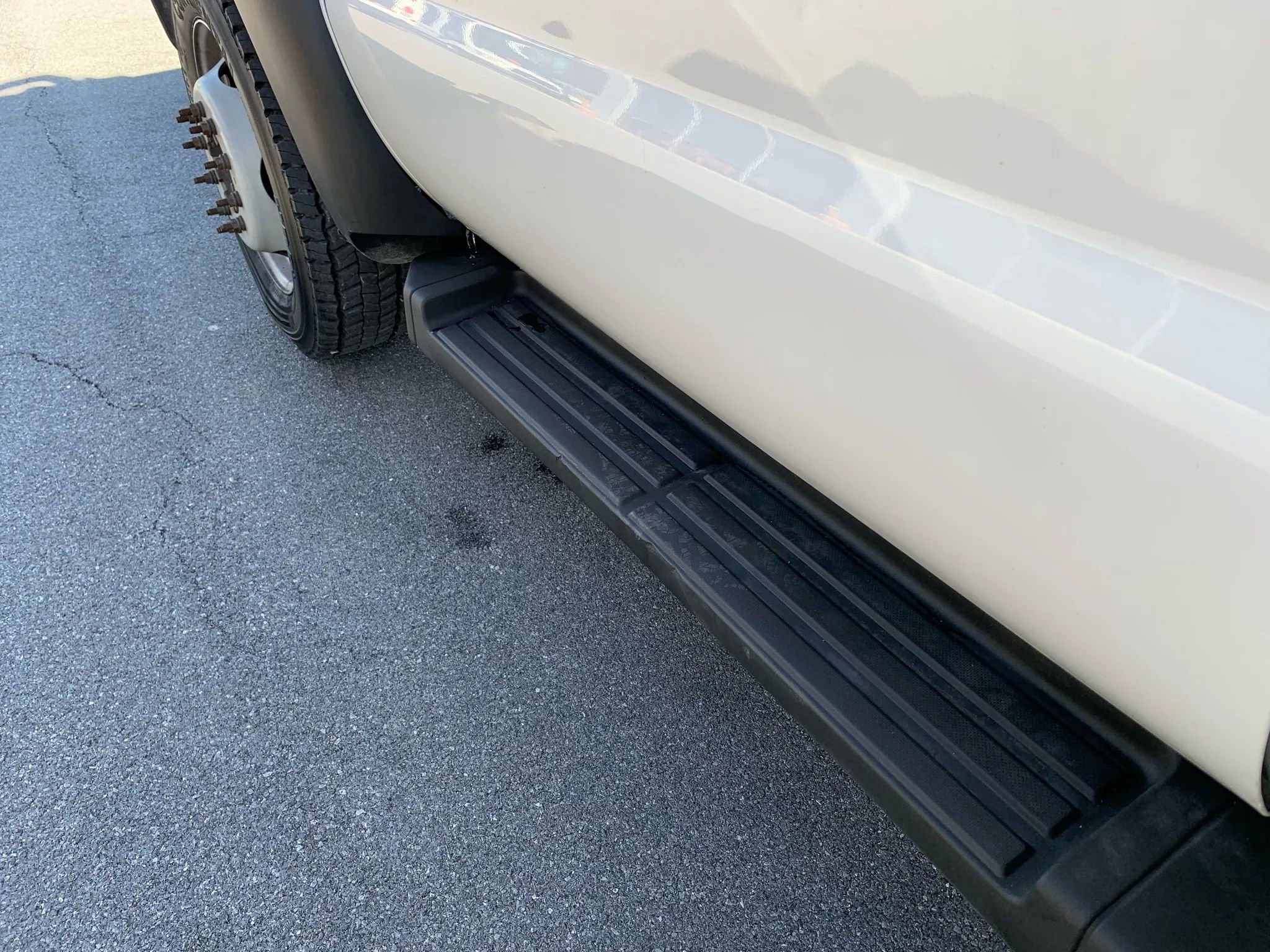 Used 2016 Ford F550 XL 165  W.B. 2D image 7