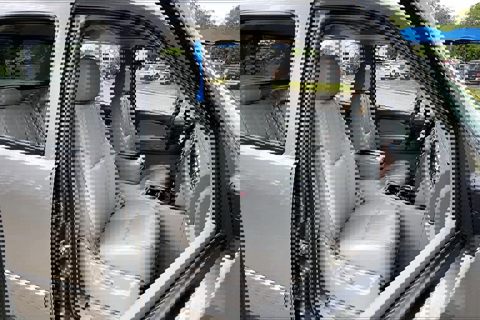 Used 2007 Chevrolet Avalanche LT w/ LT Preferred Equipment Group image 8