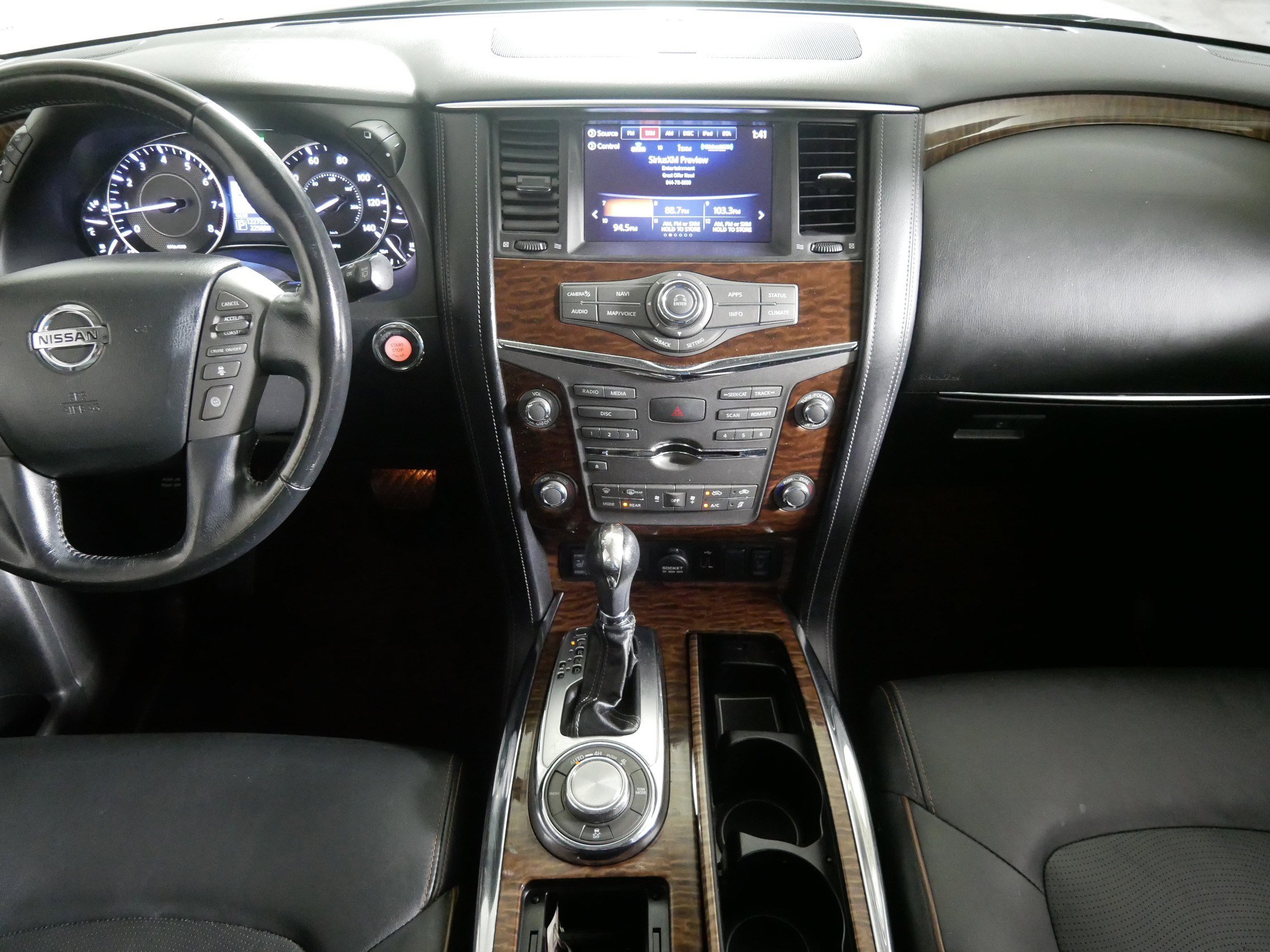 Used 2019 Nissan Armada SL w/ Premium Package image 10