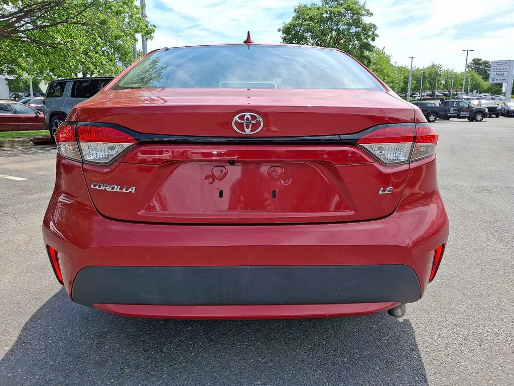 Used 2021 Toyota Corolla LE FWD image 5