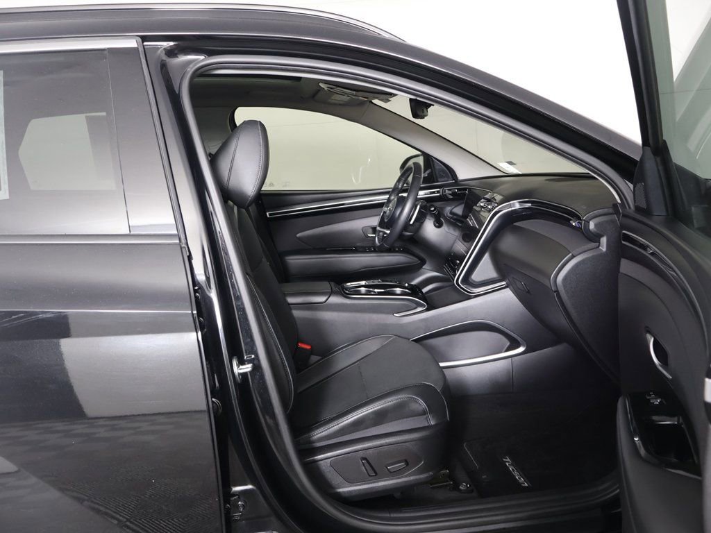 Used 2023 Hyundai Tucson Limited w/ Cargo Package image 33