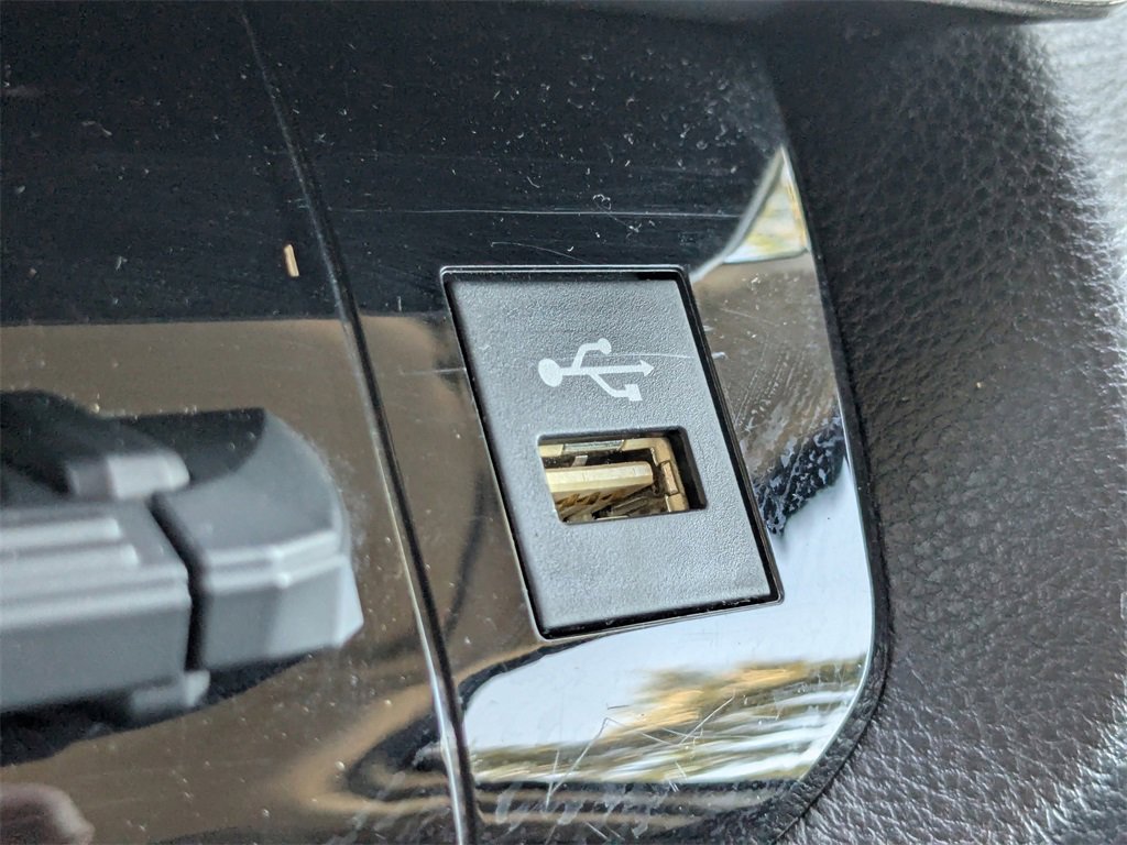 Used 2022 Toyota Tundra SR5 w/ SR5 Convenience Package image 21