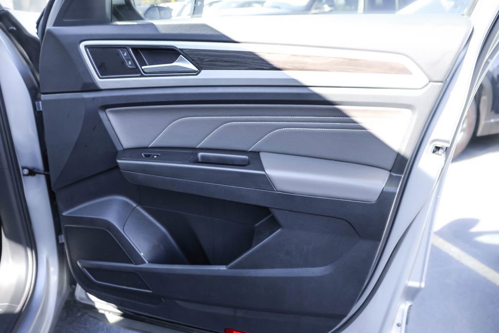 Certified 2022 Volkswagen Atlas SE image 38