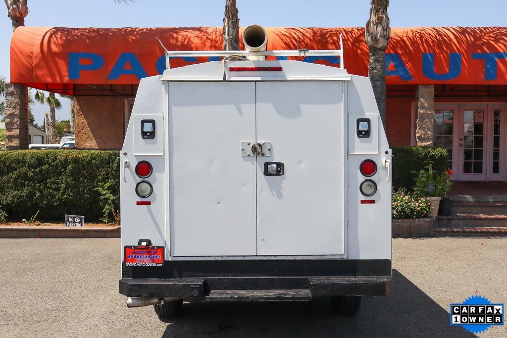 Used 2018 Chevrolet Express 3500 RWD image 7