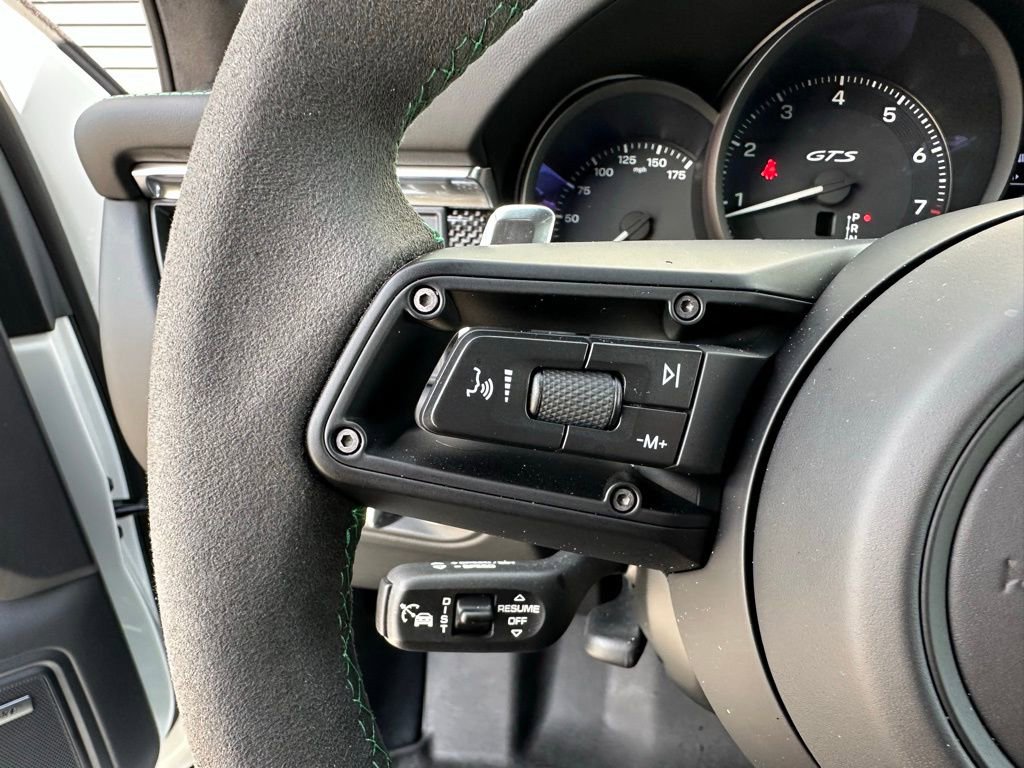 Certified 2026 Porsche Macan GTS image 18