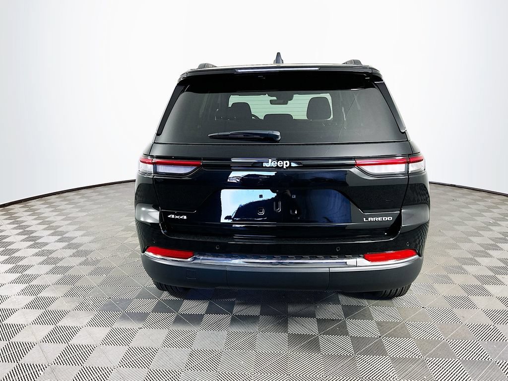 New 2026 Jeep Grand Cherokee Laredo AWD/4WD image 8