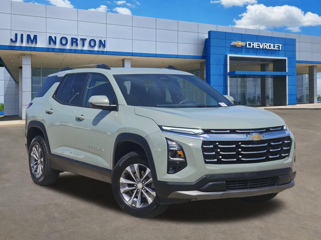Used 2025 Chevrolet Equinox LT w/ Convenience Package II AWD/4WD image 1