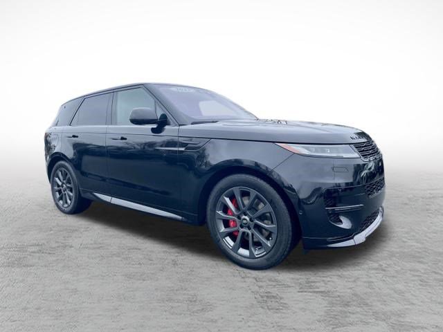 Certified 2023 Land Rover Range Rover Sport SE Dynamic image 3