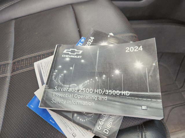 Used 2024 Chevrolet Silverado 2500 High Country w/ High Country Premium Package image 16