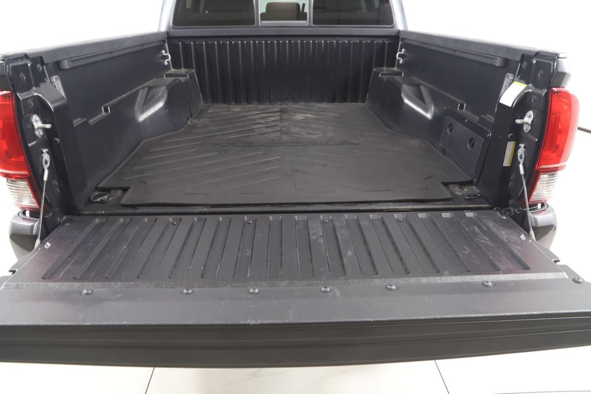 Used 2023 Toyota Tacoma SR AWD/4WD image 41