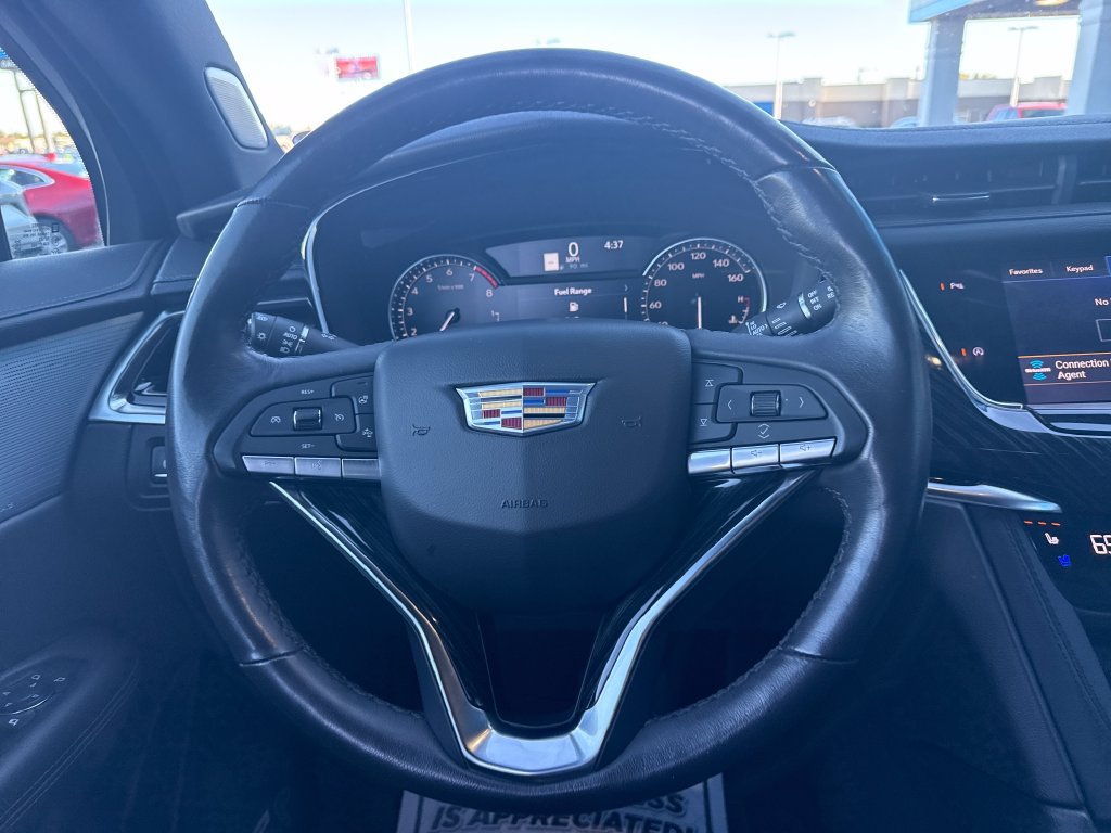 Used 2025 Cadillac XT6 Premium Luxury FWD image 26
