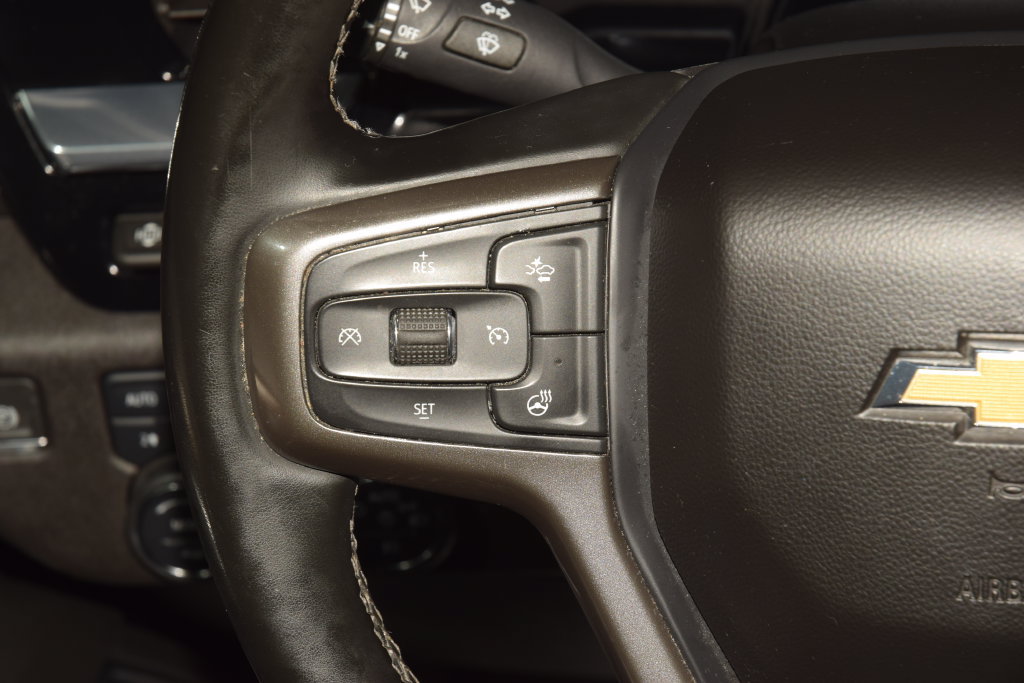 Used 2024 Chevrolet Silverado 3500 High Country w/ Technology Package AWD/4WD image 40