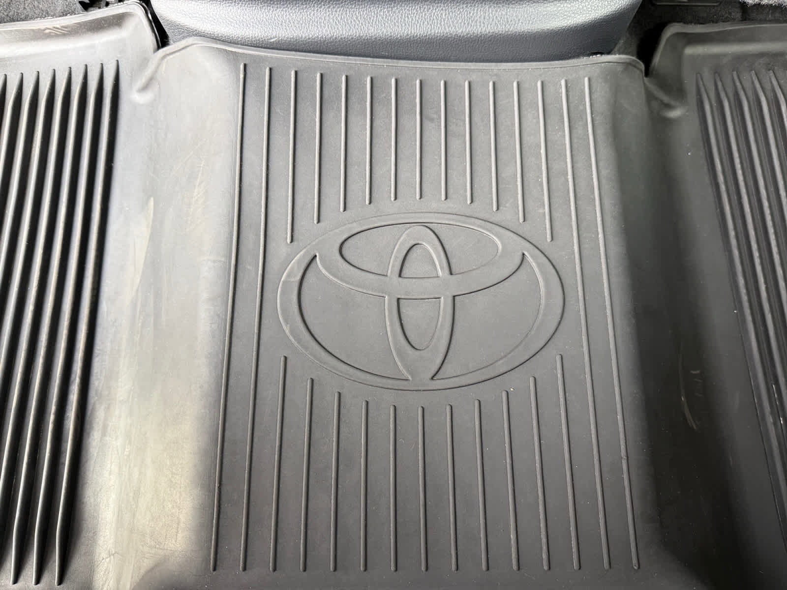 Used 2023 Toyota Tundra SR5 w/ SR5 Convenience Package image 27