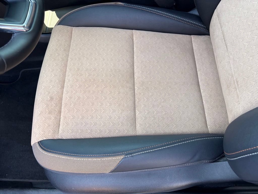 Used 2025 Chevrolet Equinox ACTIV FWD image 25