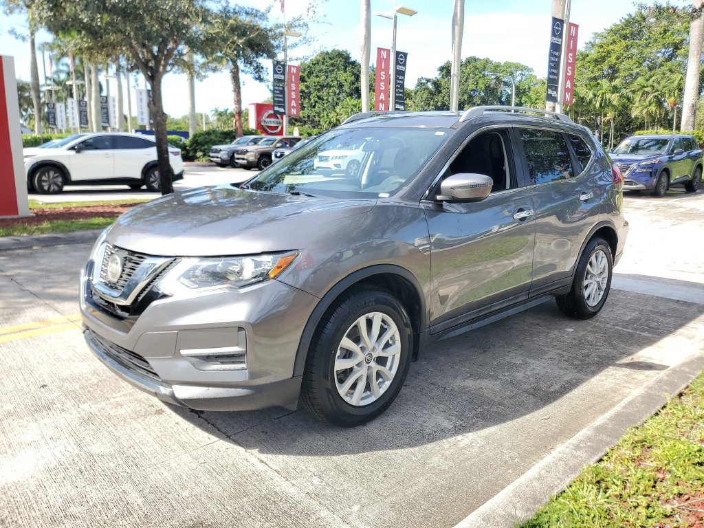 Used 2019 Nissan Rogue S w/ Special Edition Package FWD image 3