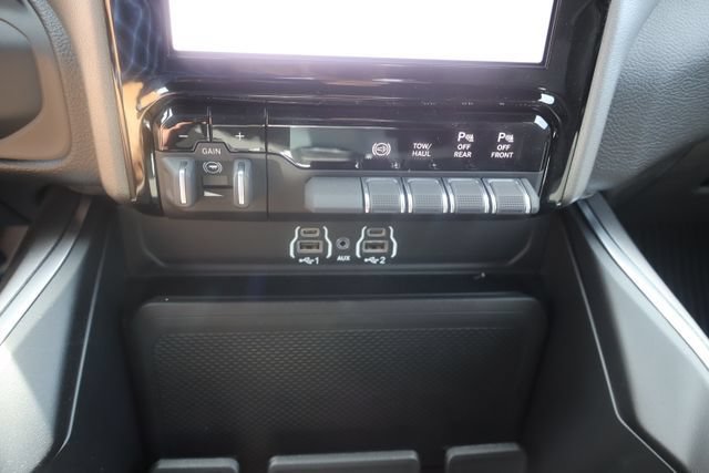 New 2026 RAM 3500 Big Horn AWD/4WD image 23