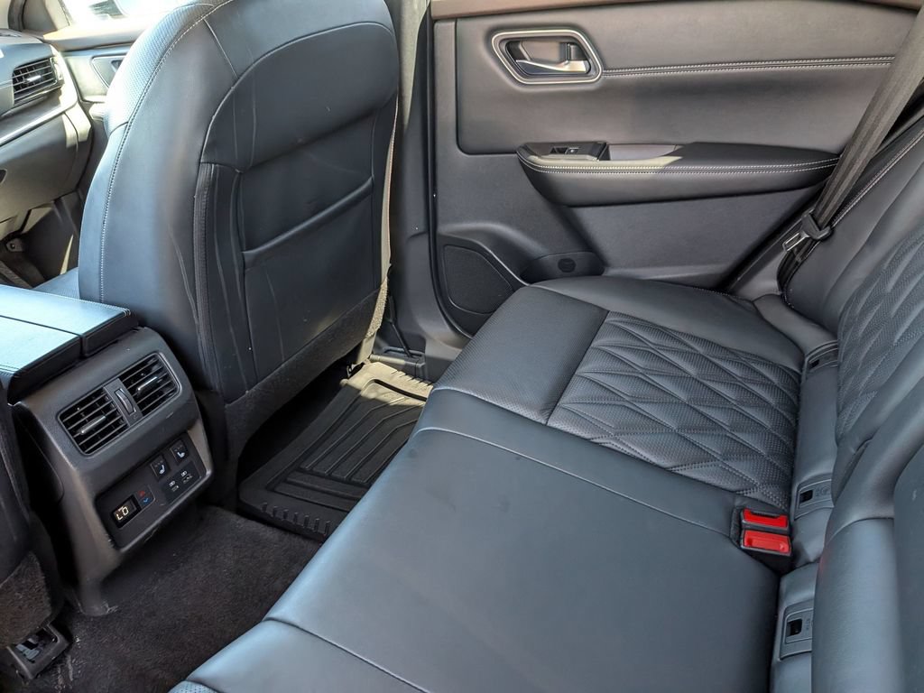 Used 2021 Nissan Rogue Platinum FWD image 32