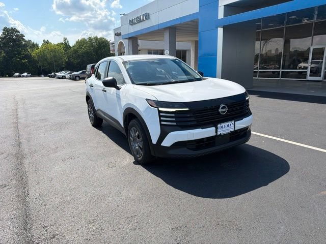 Used 2025 Nissan Kicks S AWD/4WD image 2
