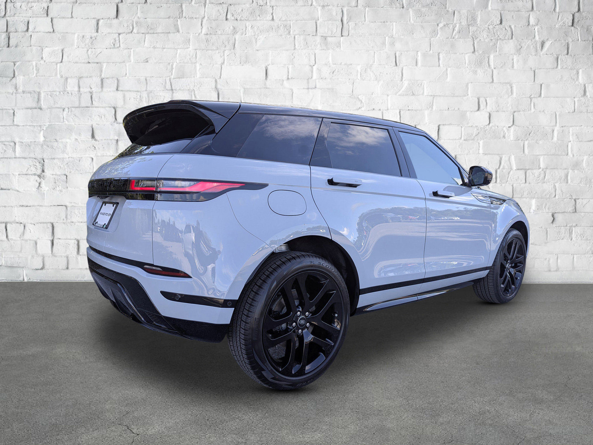 New 2026 Land Rover Range Rover Evoque Dynamic SE image 5